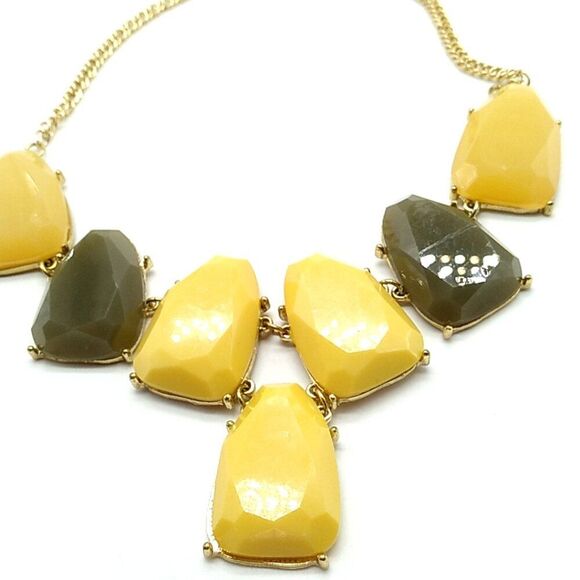 Gold-tone Statement Bib Necklace Mustard Yellow & Green Lobster Clasp - Picture 3 of 10